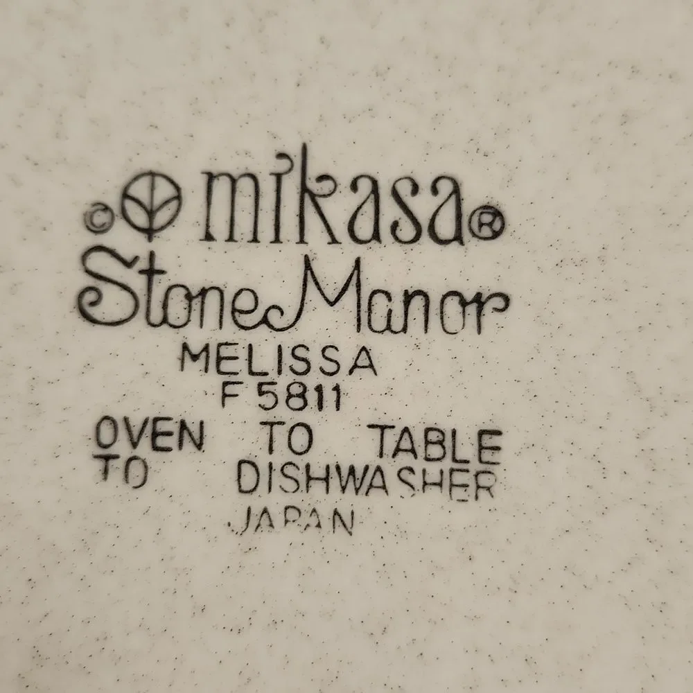 Mikasa Stone Manor Melissa F5811 Dinner Plate 11